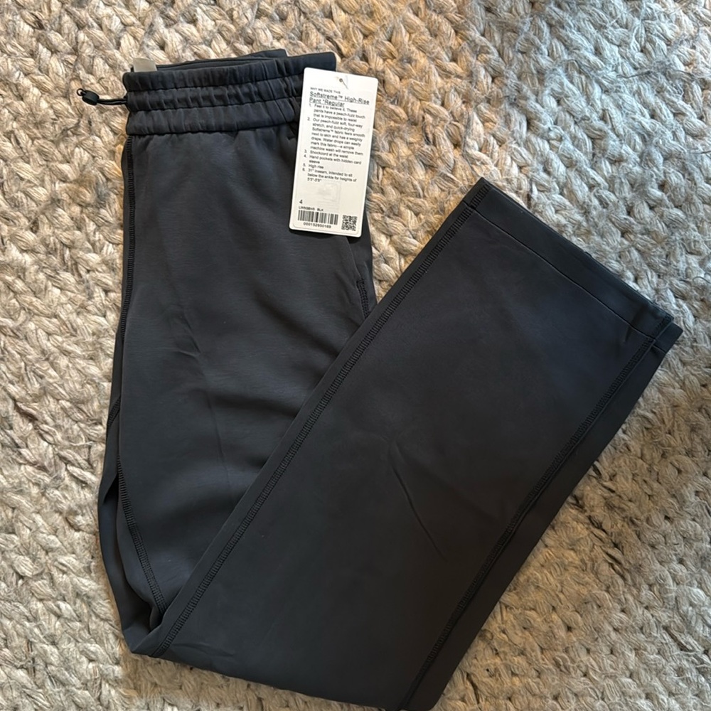 NWT Lululemon Softstreme High-Rise Pant (Regular)